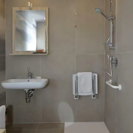 Regia Trazzera Üdülőközpont *